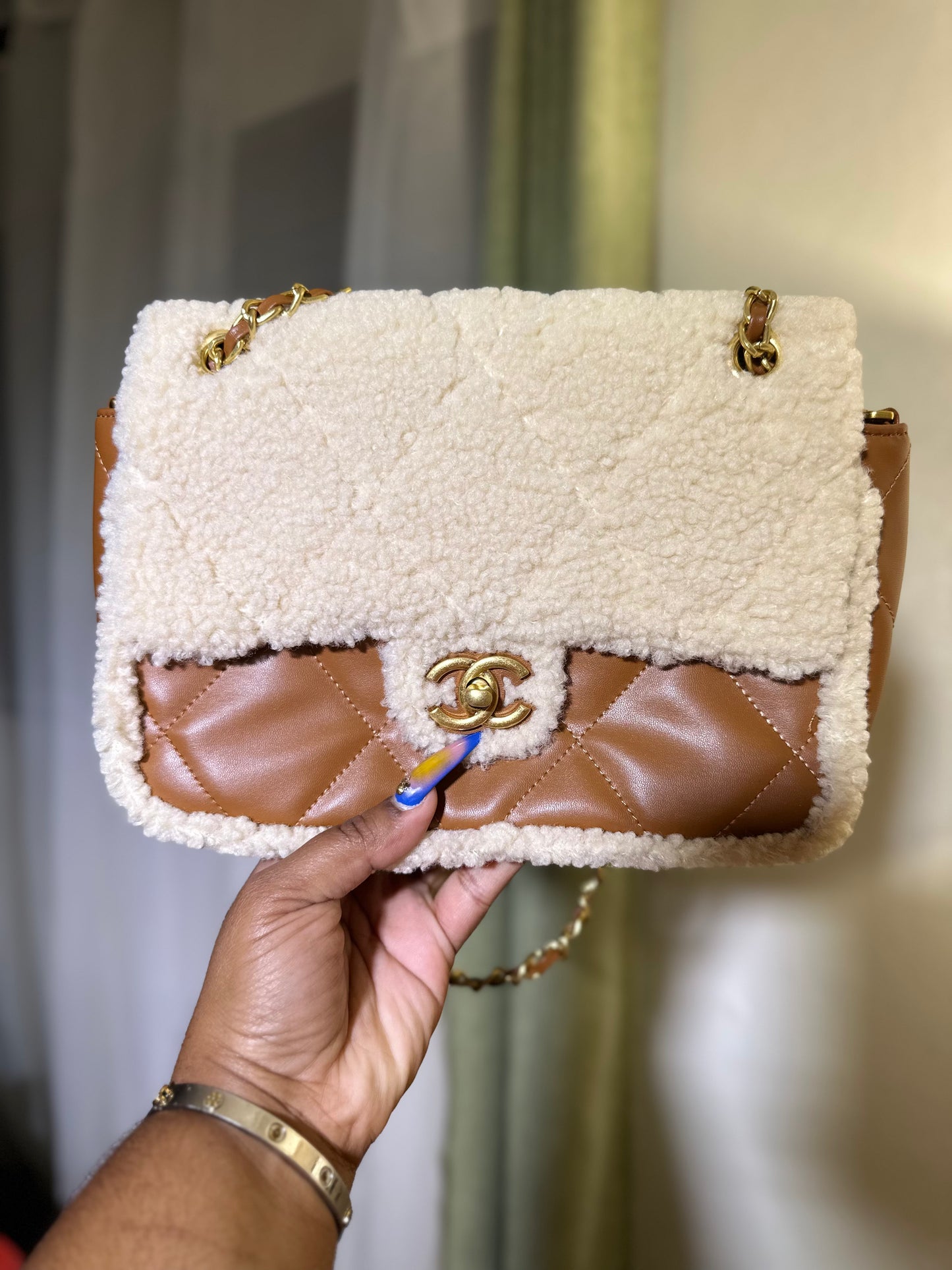 **DUPEE** CHAN3L SHEARLING CLASSIC FLAP