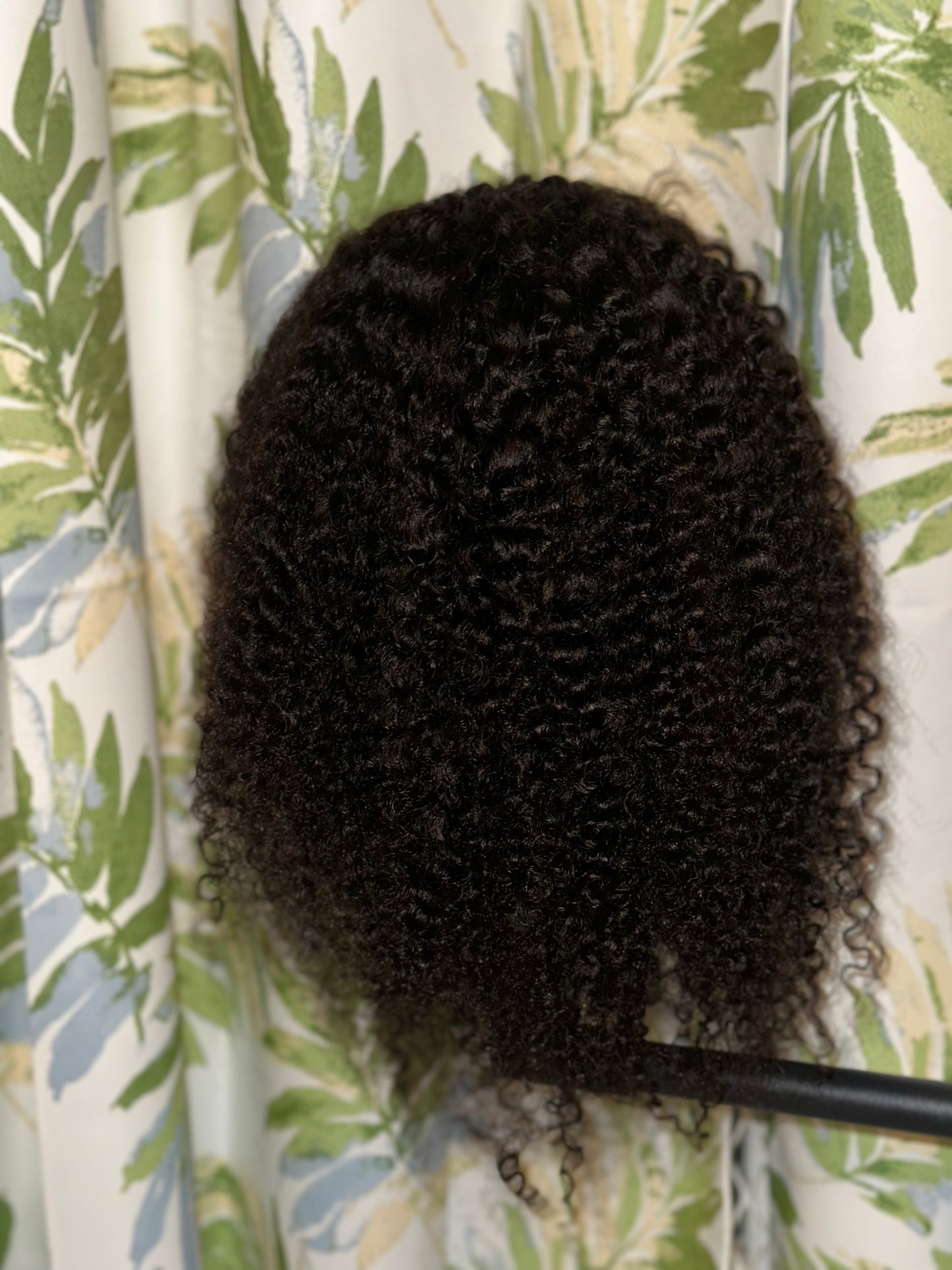 ISEE Hair 4x4 22” Kinky Curly Wig