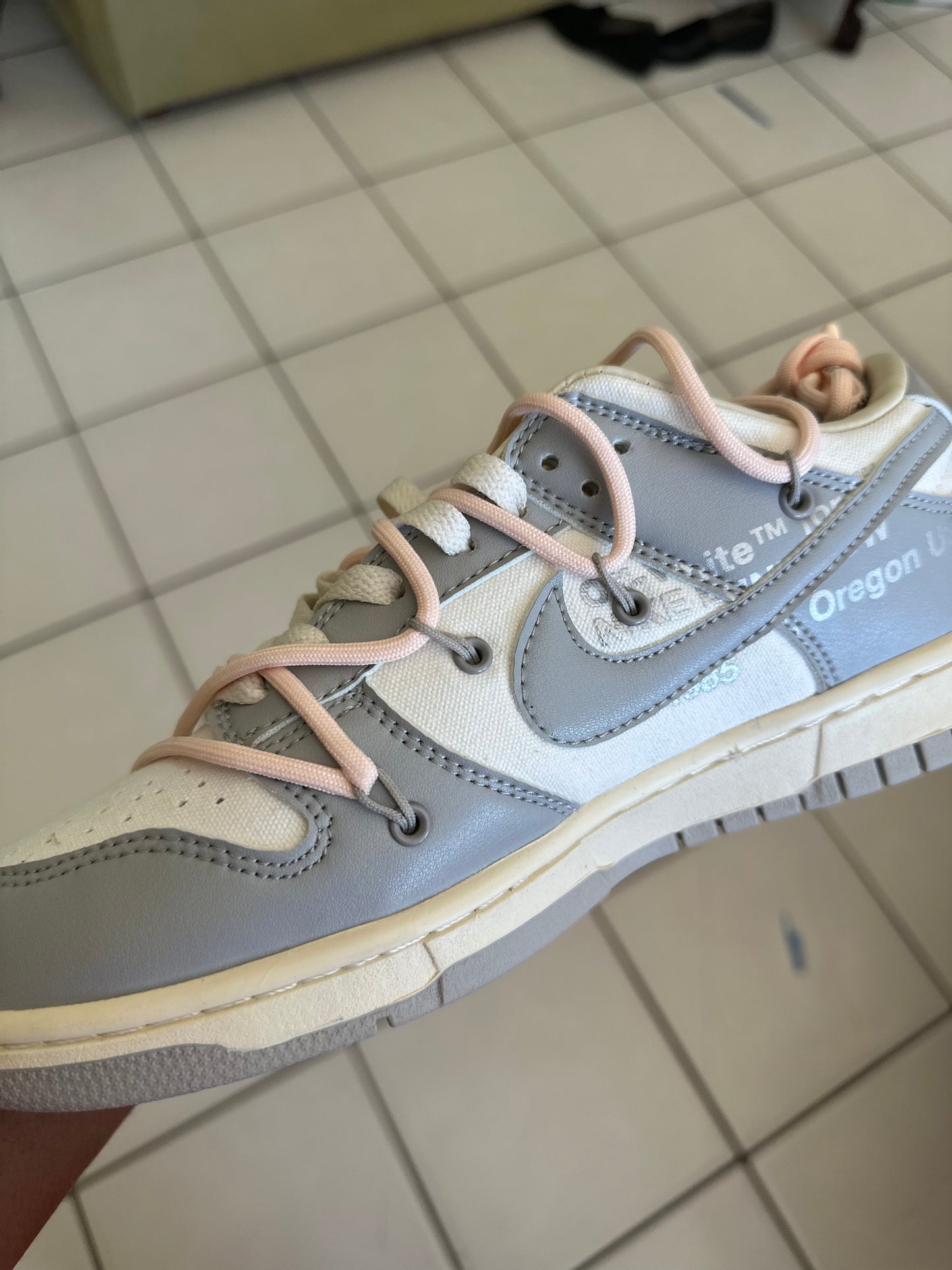 **DUPE** NIKE X OFF WHITE DUNKS (WMNS 8.5/MENS 7)