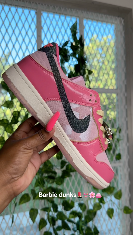 **DUPE** NIKE BARBIE DUNKS (WMNS 8.5/MENS 7)